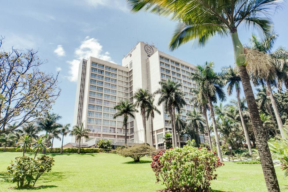 Sheraton Kampala Hotel Экстерьер фото