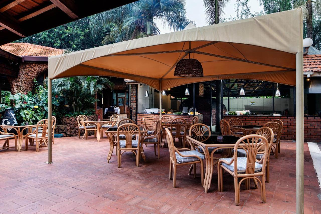 Sheraton Kampala Hotel Экстерьер фото
