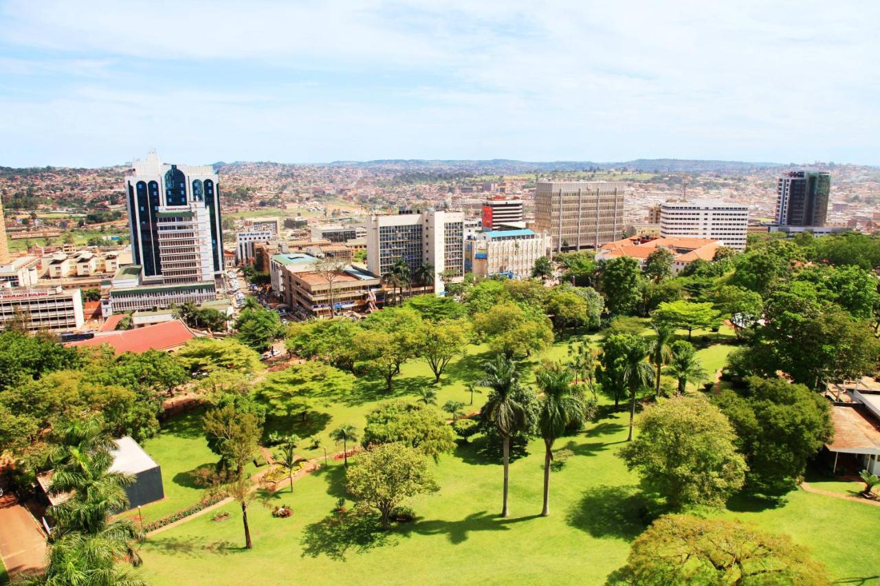 Sheraton Kampala Hotel Экстерьер фото