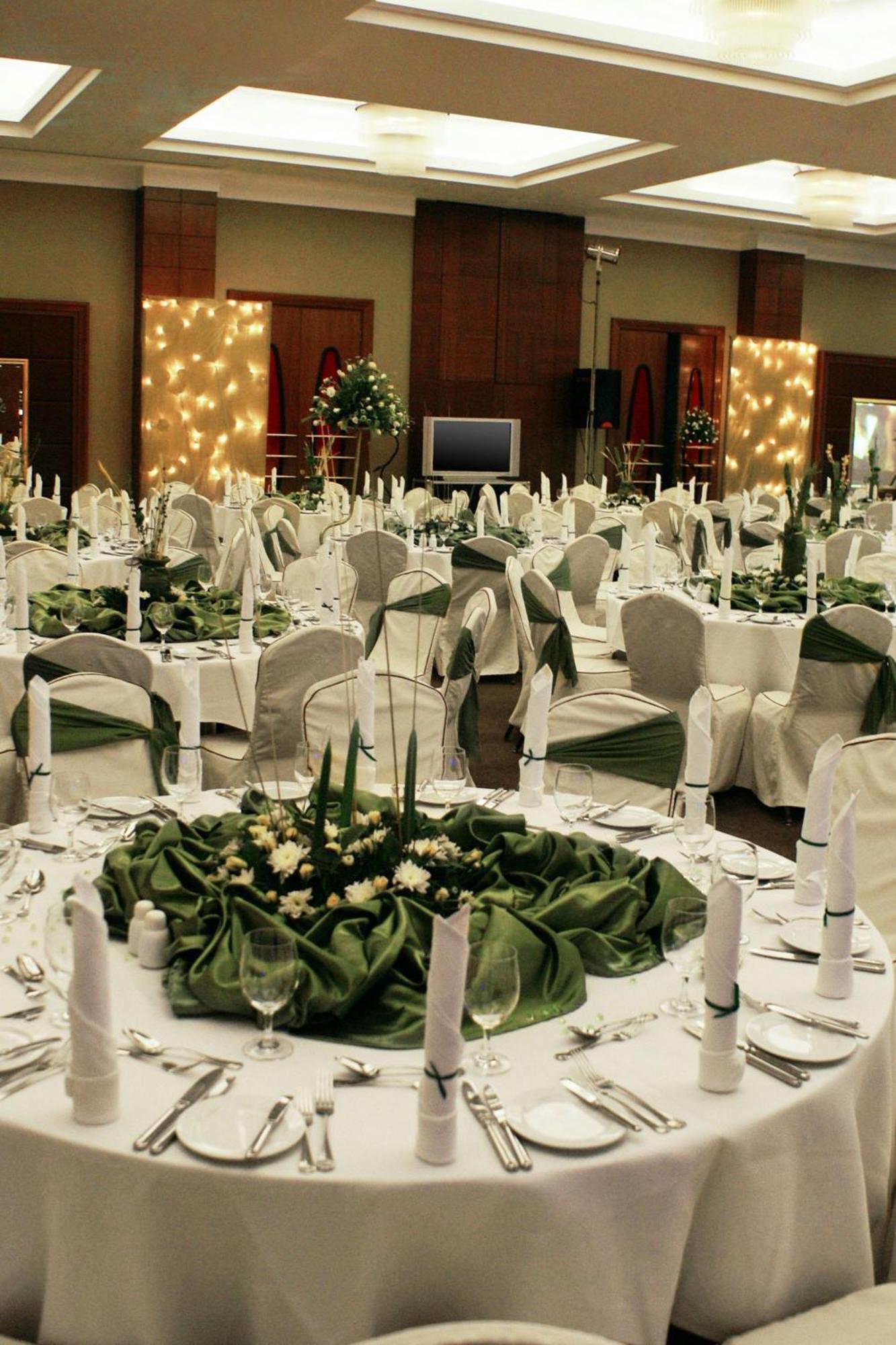 Sheraton Kampala Hotel Экстерьер фото